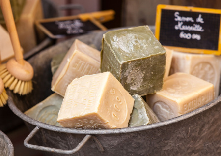 Хозяйственное мыло — супергерой быта: 3 неожиданных способа применения