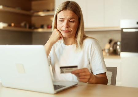 Банки блокируют покупки на маркетплейсах? Кого это коснулось, мошенники