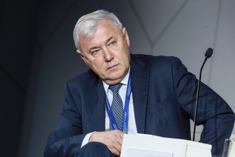 Анатолий Аксаков