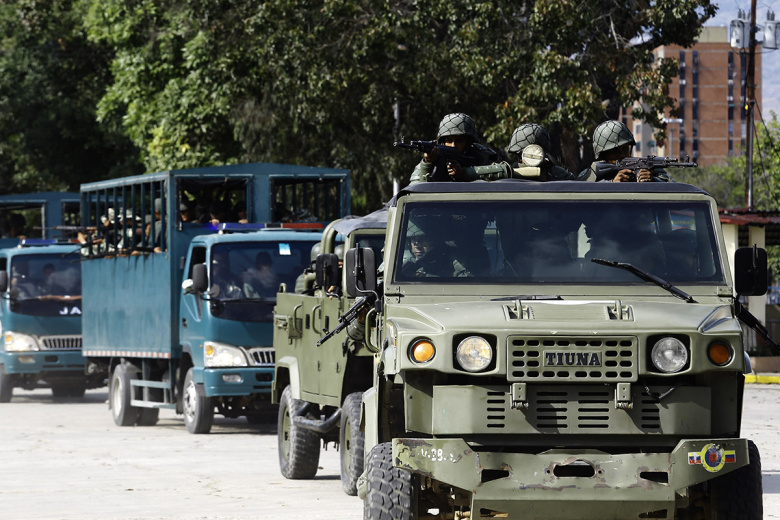 Военнослужащие ведут подготовку по защите суверенитета и противодействию вторжению иностранных войск в Венесуэлу