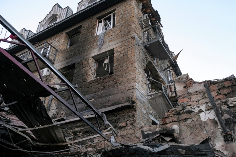 Последствия атаки БПЛА ВСУ на поселок Хорлы в Херсонской области