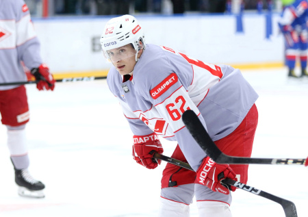 «Спартак» вырвал победу у «Торпедо» в матче КХЛ