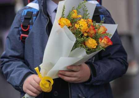 В России предложили ограничить стоимость подарка учителю до 10 тыс. рублей