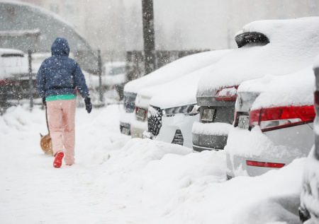 Чудовищный снегопад идет на Москву: прогноз погоды на неделю, температура