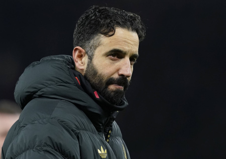 «Манчестер Юнайтед» отправил в отставку Аморима