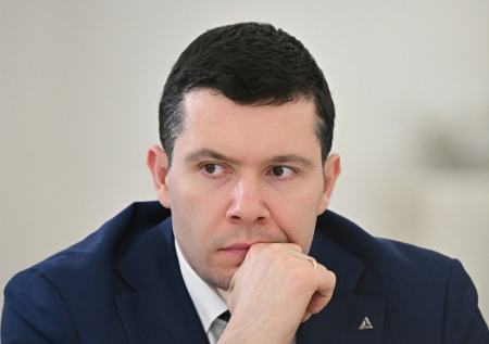 Алиханов рассказал, какие меры поддержки доступны российским брендам одежды