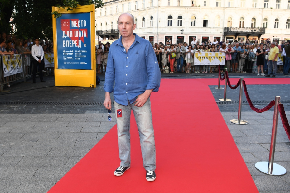 Кирилл Полухин перед началом церемонии открытия VI фестиваля нового российского кино «Горький fest» в Нижнем Новгороде