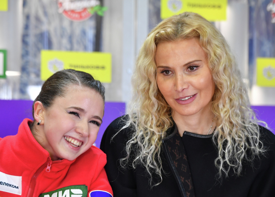 Камила Валиева и тренер Этери Тутберидзе
