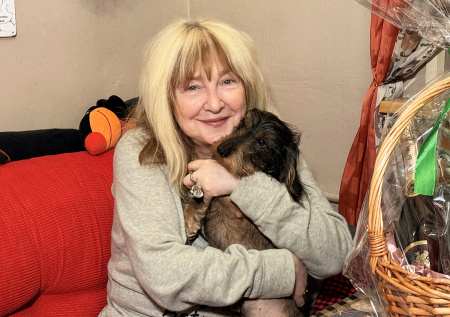 Звезда 90-х Семенова затруднилась ответить на вопрос об эмиграции Пугачевой