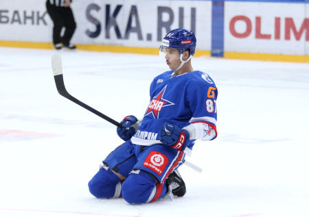 Дубль Голдобина привел СКА к победе над «Ладой»