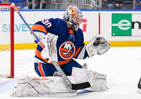 Российский вратарь помог добиться самой громкой победы в сезоне НХЛ