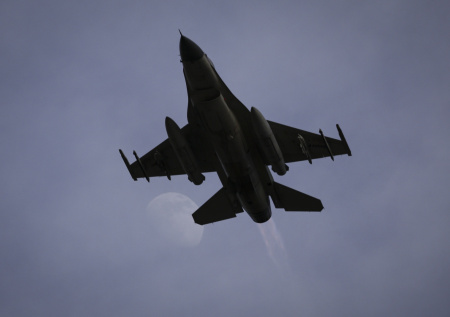 Тайваньский пилот загадочно исчез в ходе полета на американском истребителе