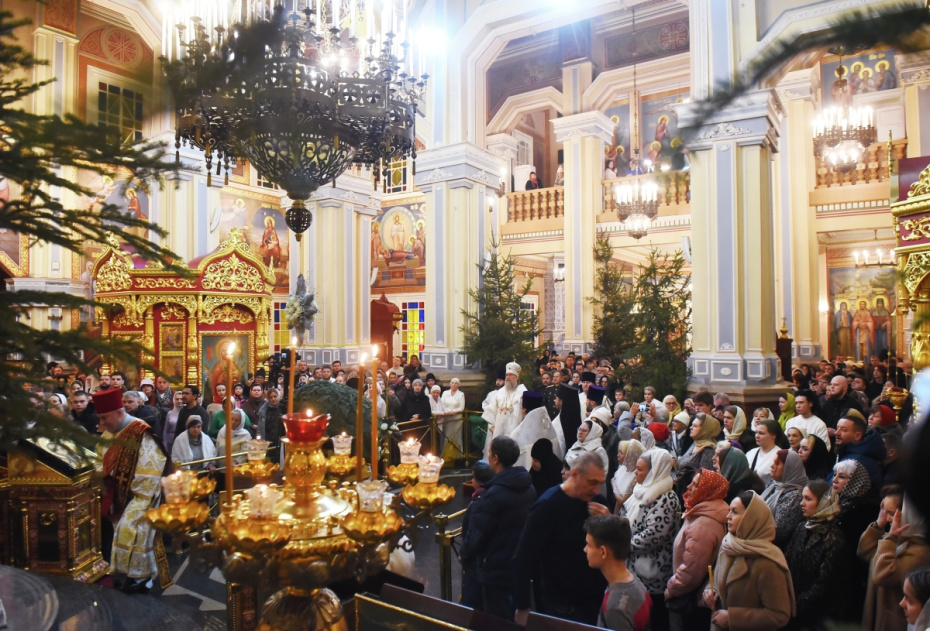 Рождественское богослужение в Вознесенском соборе в Алма-Ате