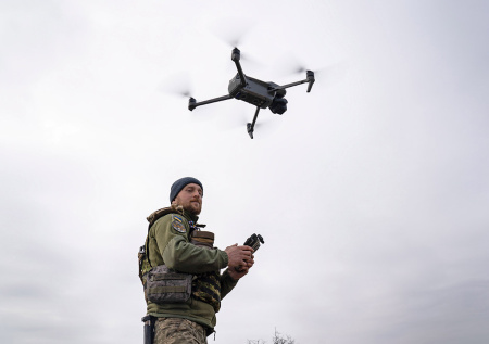 Дроны над Крымом, удар по нефтебазе: как ВСУ атакуют Россию 7 января