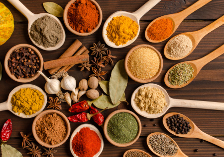 Секреты ароматной кухни: как раскрыть всю силу специй за пару минут