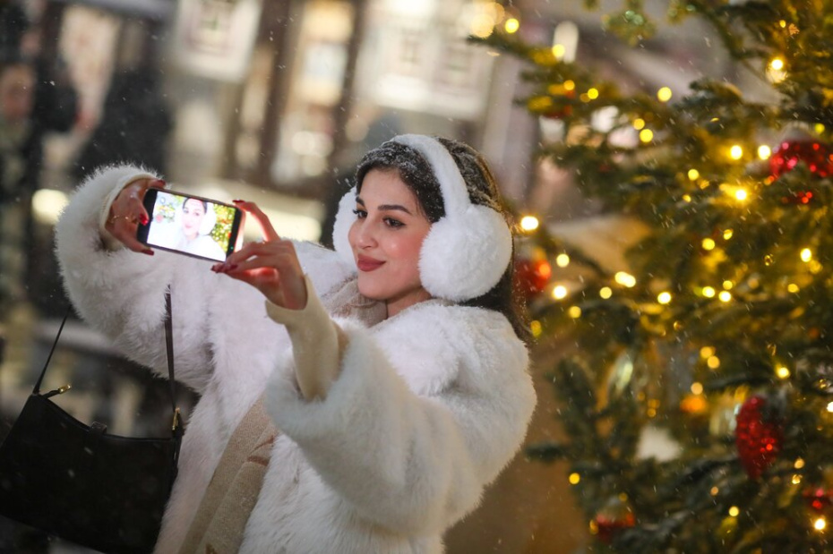 Снегопад на улицах Москвы