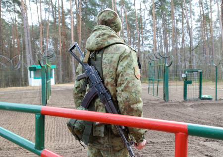 Белоруссия начала отработку предупреждения терактов в ходе проверки войск