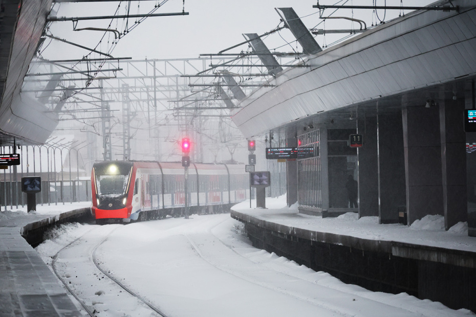 Снегопад на улицах Москвы