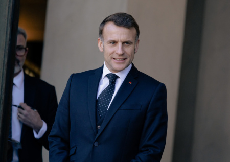 Макрон сравнил США с «логовом разбойников» из-за Трампа