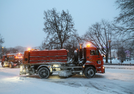Актеры сериала «Солдаты» застряли в снежной пробке