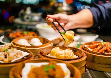 В Мадриде закрыли ресторан, где под видом утки подавали уличных голубей