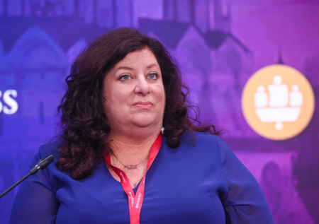 Экс-помощница Байдена раскритиковала Голливуд за влияние на восприятие РФ