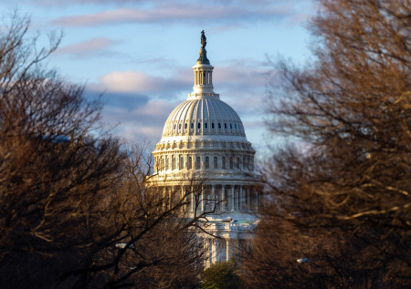 Стало известно количество попыток США провести санкции против России