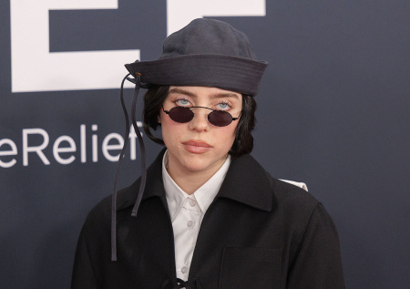 Назван самый прослушиваемый женский хит в истории