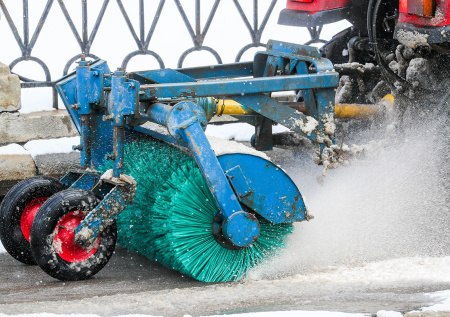 Армия Белоруссии отправилась на борьбу со снегом