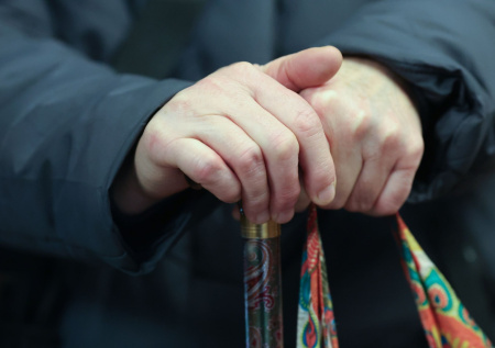 Россиянам напомнили об увеличении пенсии по инвалидности