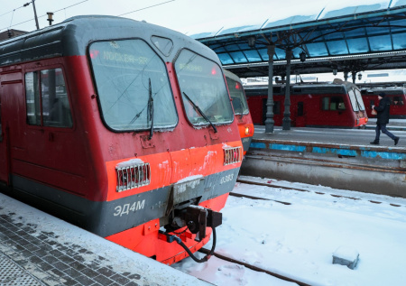 Мальчик попал под поезд и стал героем порочащего его ролика