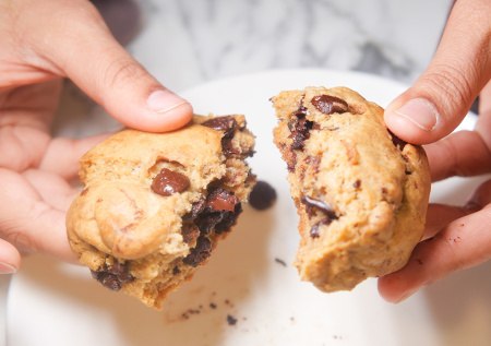 Россиянин купил печенье с «сюрпризом»