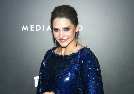 Абьюз от партнера, уход из театра, пятеро детей: как живет Тарханова