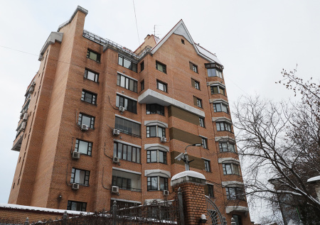 Адвокат ответил, как Лурье может въехать в квартиру до возвращения Долиной