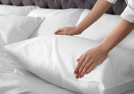 Сомнолог назвала идеальный материал для постельного белья