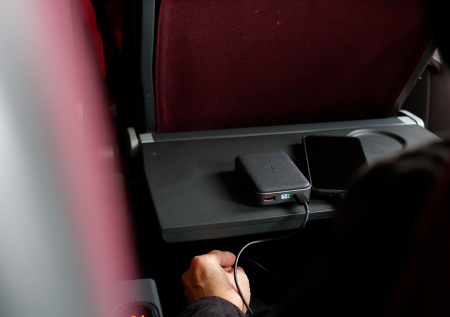 Пауэрбанк вспыхнул на борту самолета на высоте 11 тыс. метров