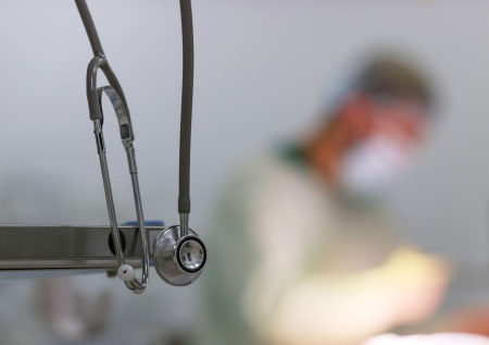 Слышавшему движение своих глаз россиянину сделали операцию