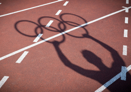 МОК пригласил на ОИ-2026 еще двух россиян