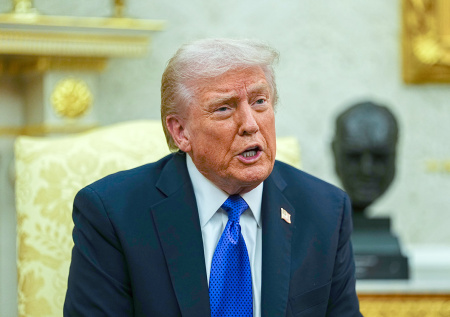 «Может ввязаться в авантюру»: политолог о шагах Трампа в адрес Гренландии