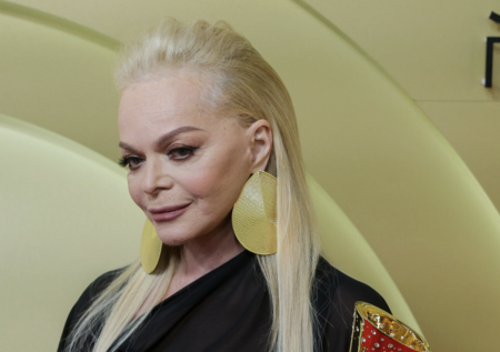 Пять дней и ломают замки: как приставы будут выселять Долину, что ей грозит