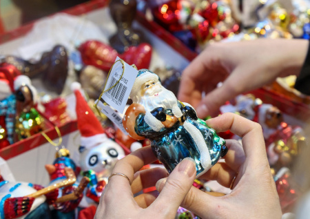 Елки и украшения возглавили список возвратов на маркетплейсах