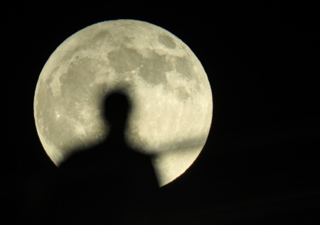 Американская компания планирует построить первую гостиницу на Луне