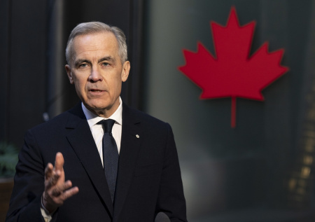 Премьера Канады подняли на смех из-за подаренного ему набора Lego