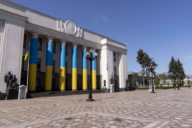Главное здание Верховной рады Украины в Киеве