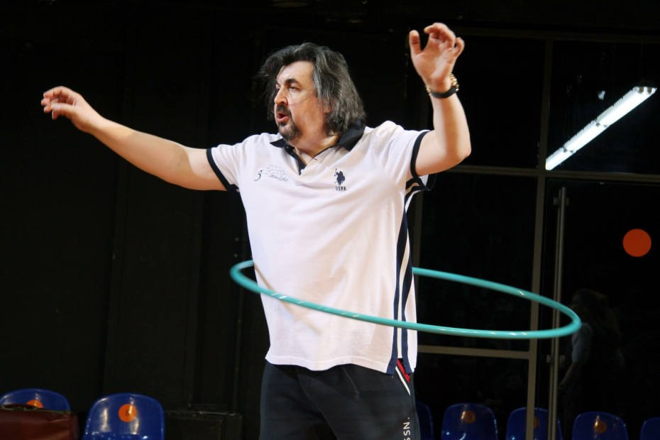 Игорь Золотовицкий в спектакле «Круговое зеркальное преображение»