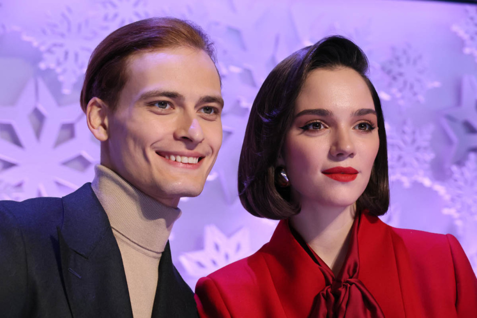 Ильдар Гайнутдинов и Евгения Медведева на съемках нового сезона шоу «Ледниковый период»