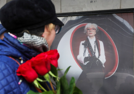 Театр Пушкина убрал постановку с умершей Алентовой