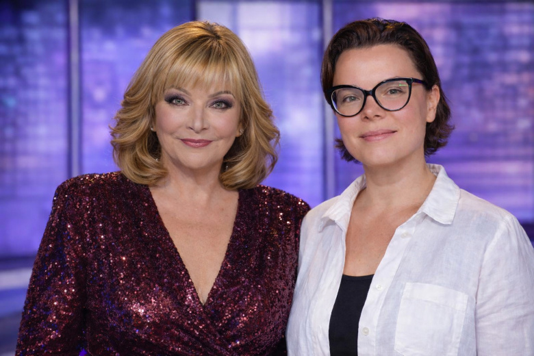 Елена Степаненко и Татьяна Брухунова в представлении ИИ