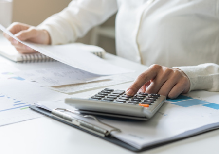 Россиянам объяснили, какие переводы кажутся банкам подозрительными