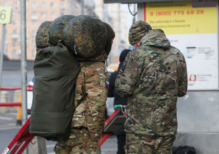Таксисты грабили бойцов СВО: что за преступная схема, что сказал Бастрыкин